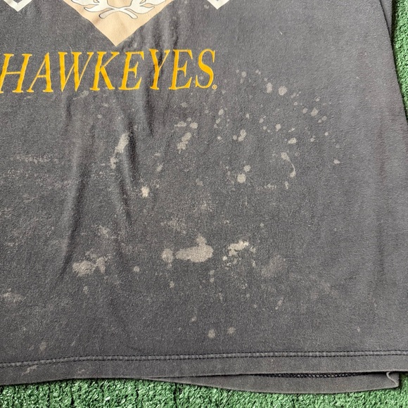Vintage 90s Single Stitch Iowa Hawkeyes Tee Shirt - XL - Picture 2 of 8